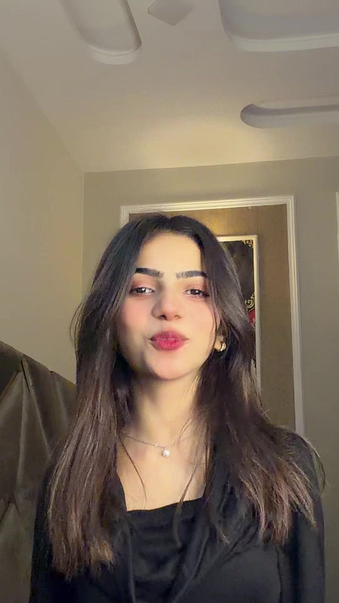 @Ayesha🖤