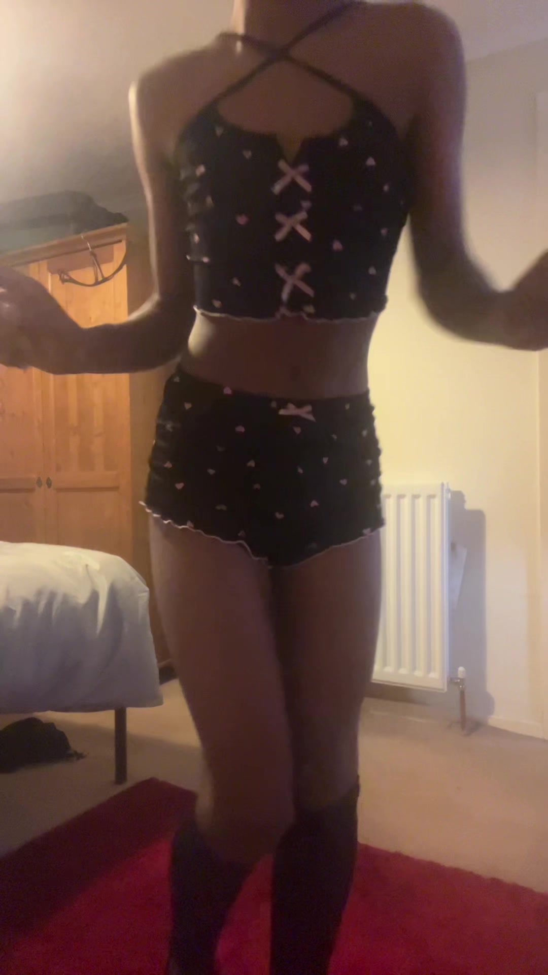 @Meemee_femboy