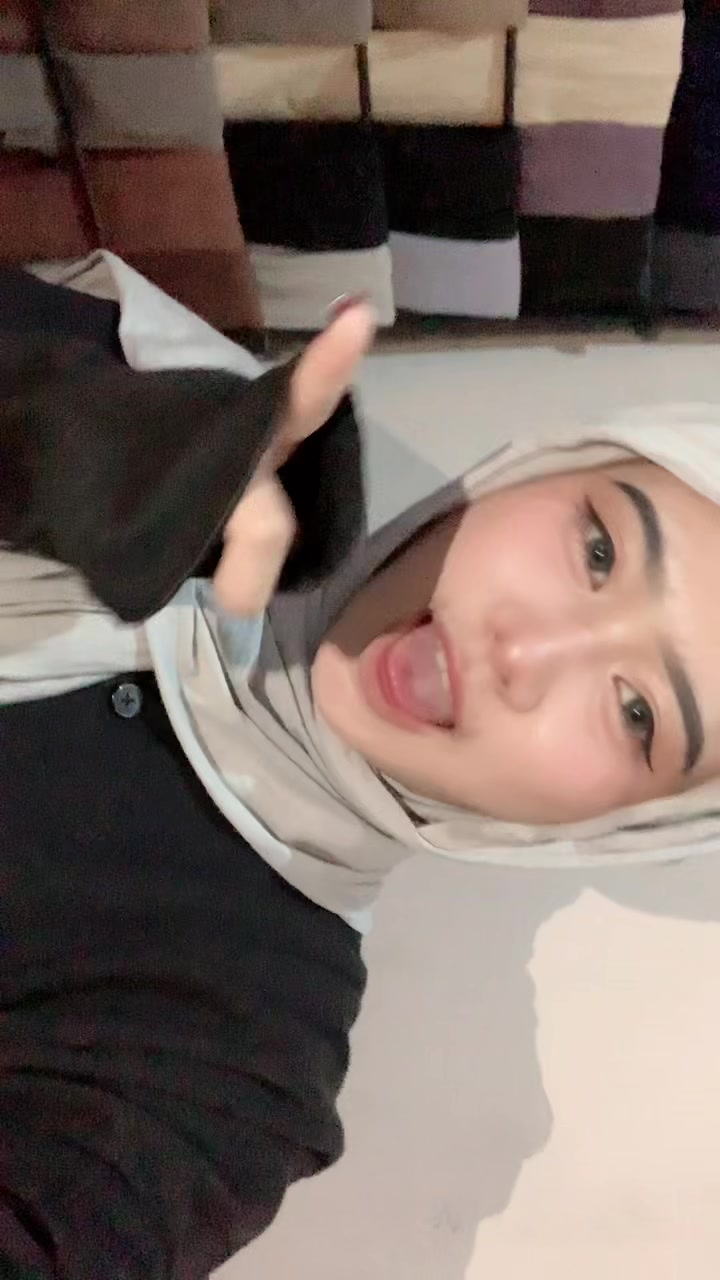 @Dindalestariii