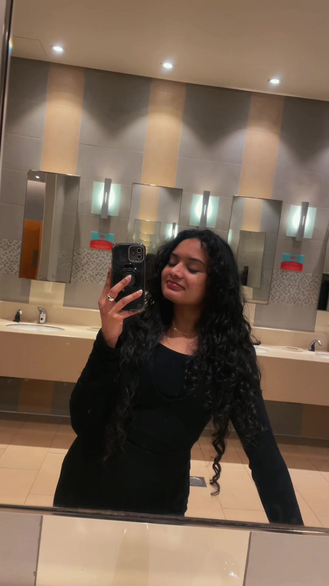@Rash🧛&zwj;♀️😈😜