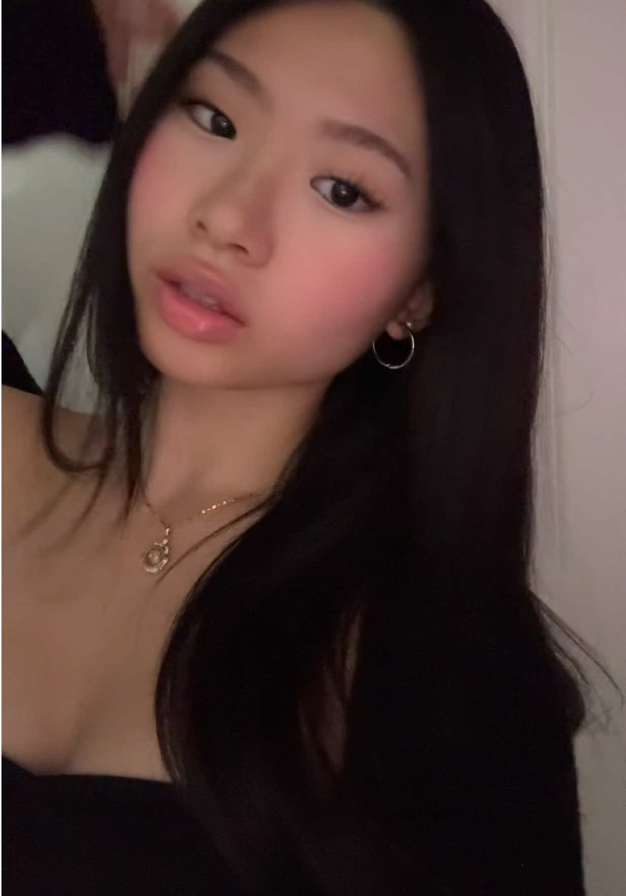 @Hika ᥫ᭡