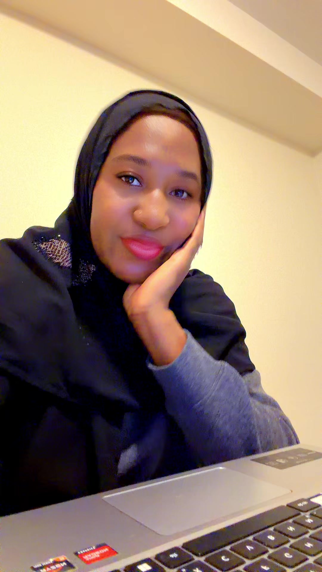 @Mama Fatyma🇨🇲🇨🇦