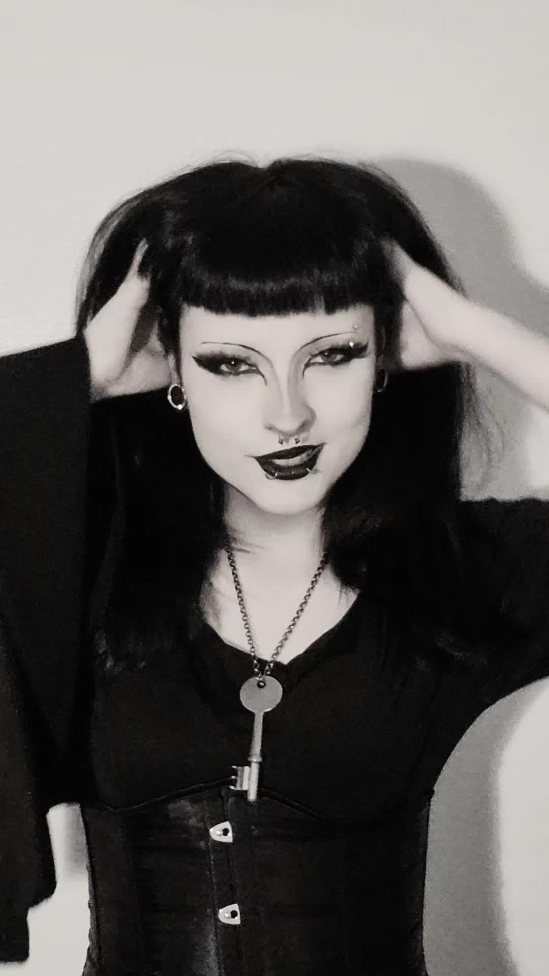 @𝕯𝖗𝖆𝖈𝖚𝖑𝖎𝖓𝖆🦇