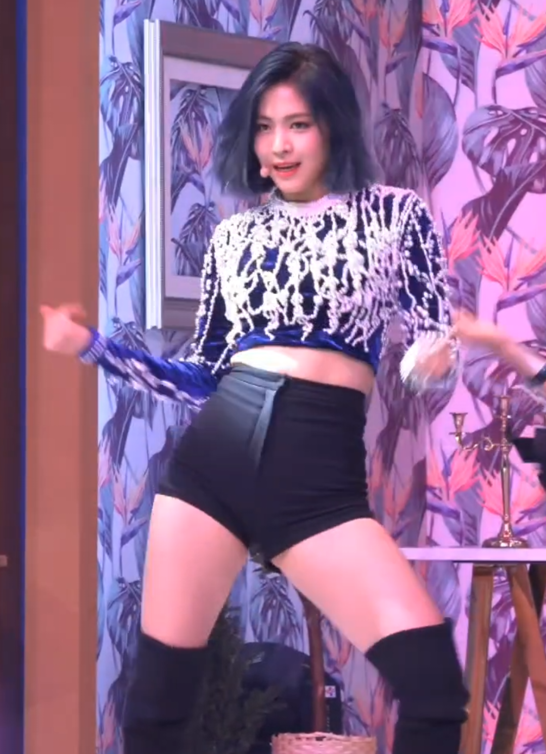 @Idolfocus╰➝ᵐᵃⁿᵘ