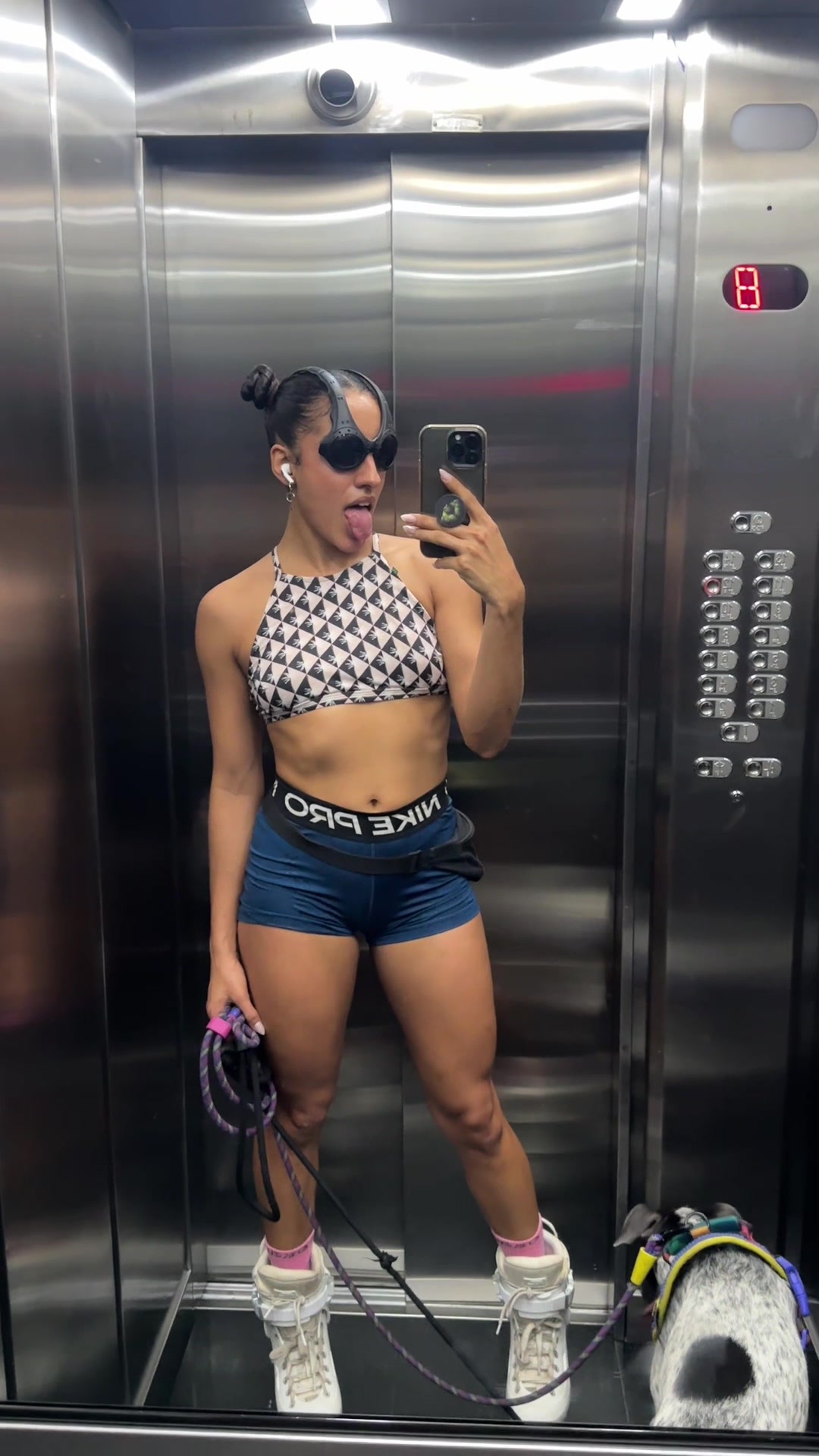 @Vitória Albanese