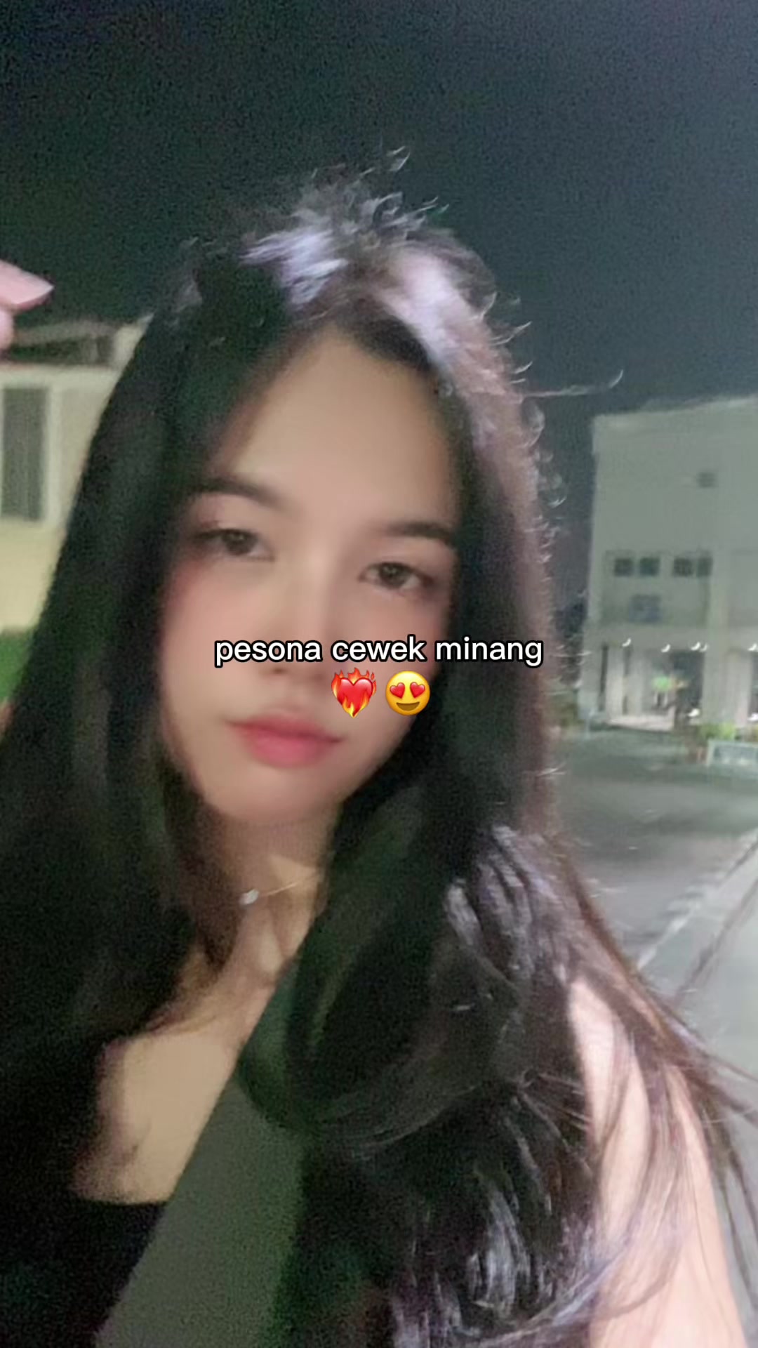 @Jshshjkskks