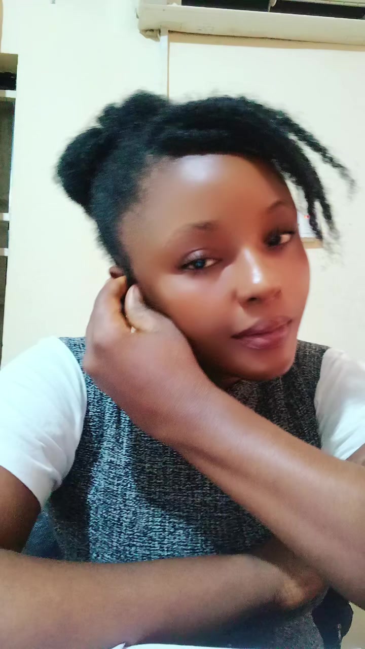 @Queen B_001