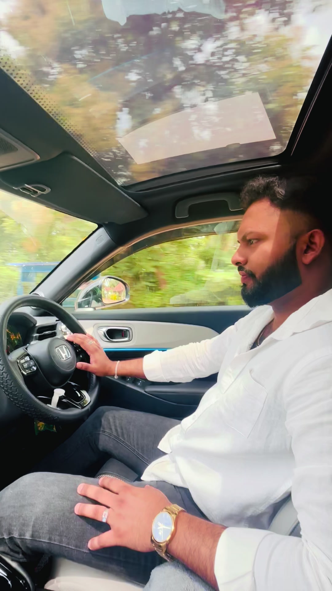@ISURU RAJITHA RATHNAYAKA