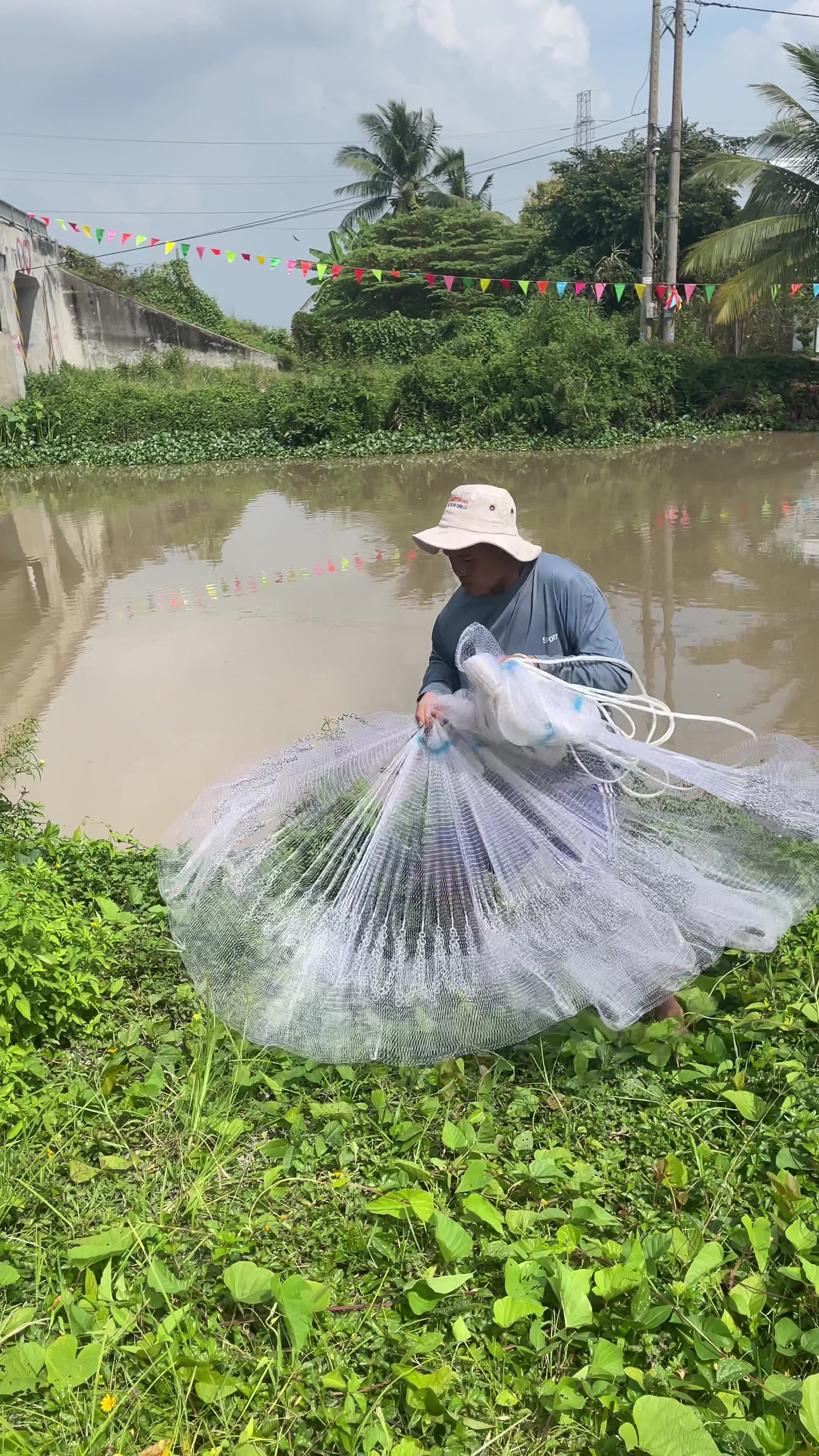 @L&ecirc; Thanh Nh&agrave;n
