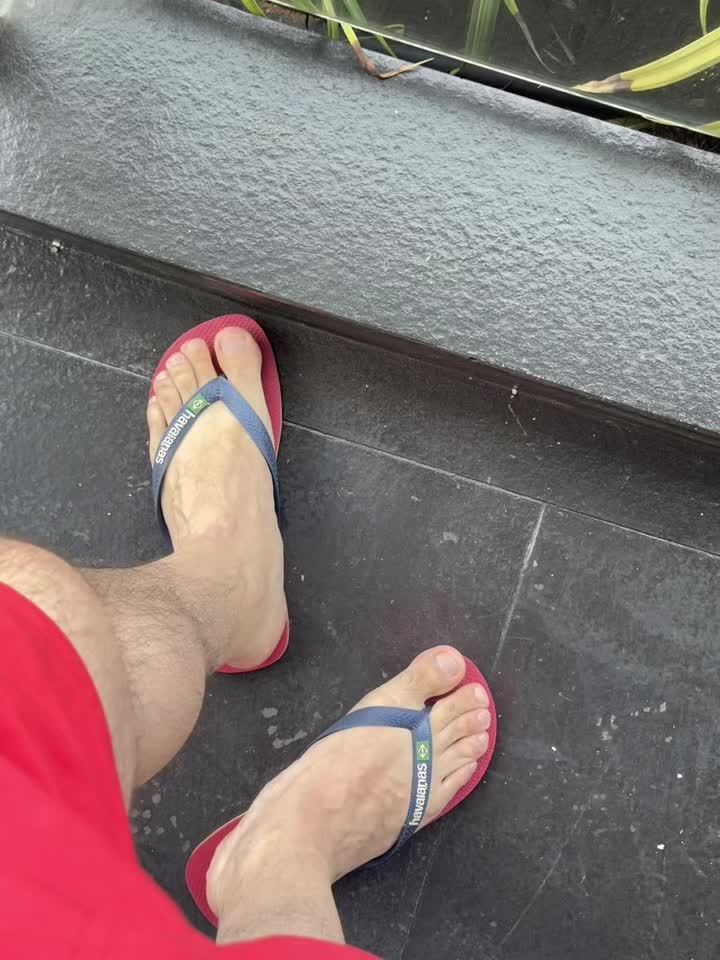 @latin_feet_pe