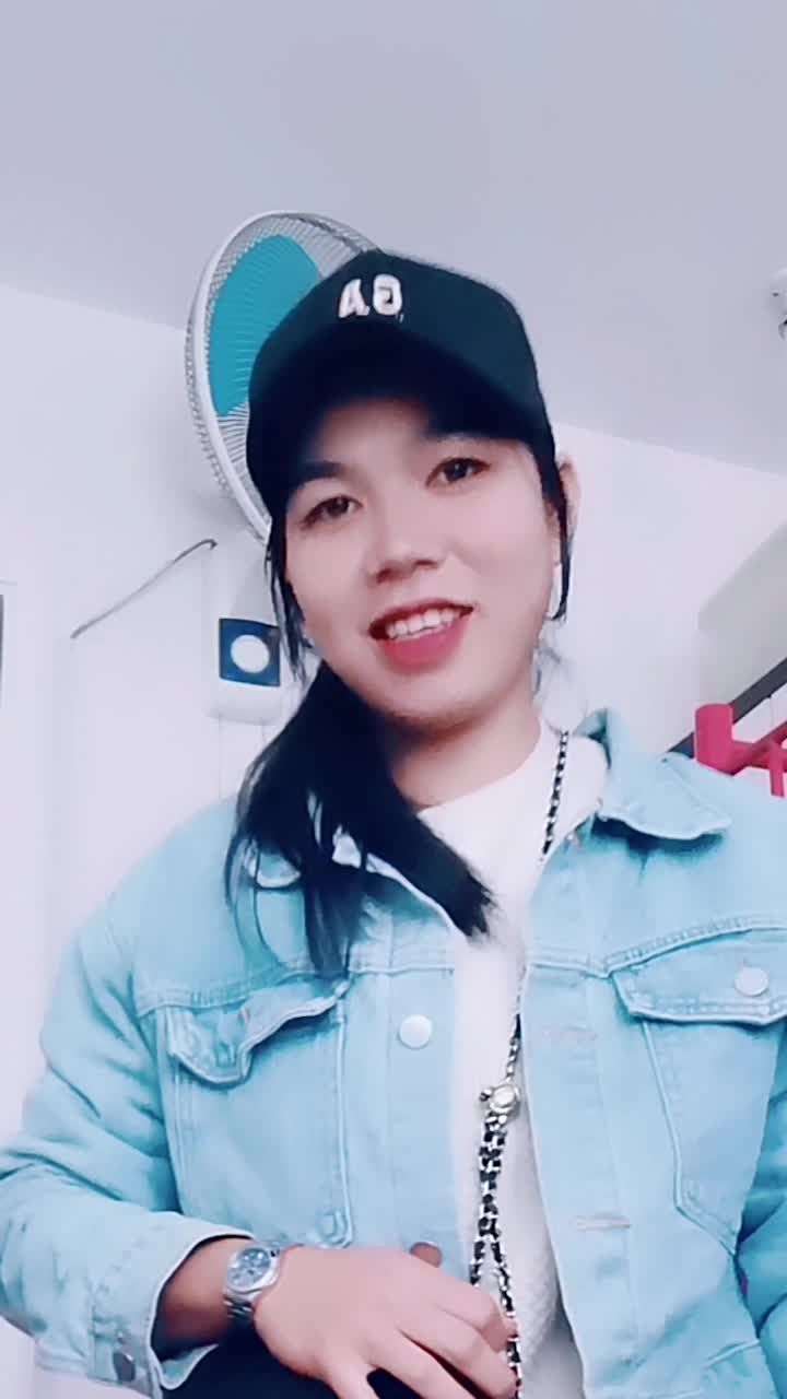@Nhur