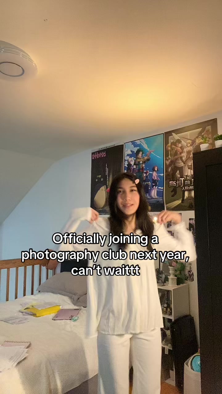 @E.