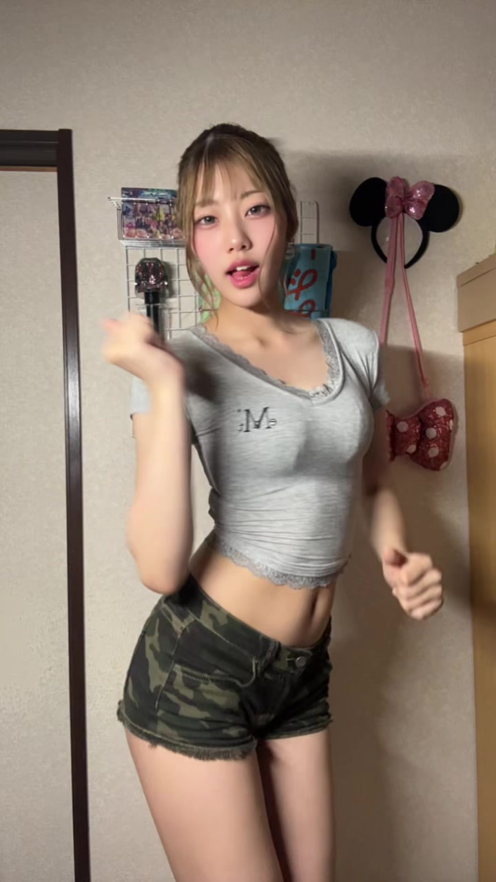 @にぱ(ᐢ⸝⸝˙Ⱉ˙⸝⸝ᐢ)