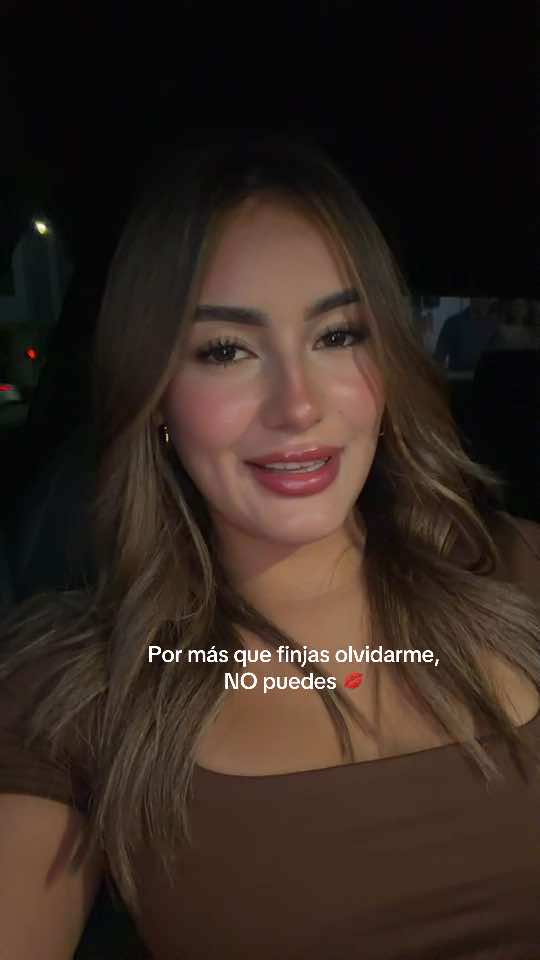 @Evelyn Camila