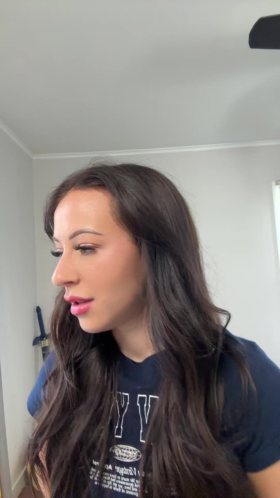 @Hallucie