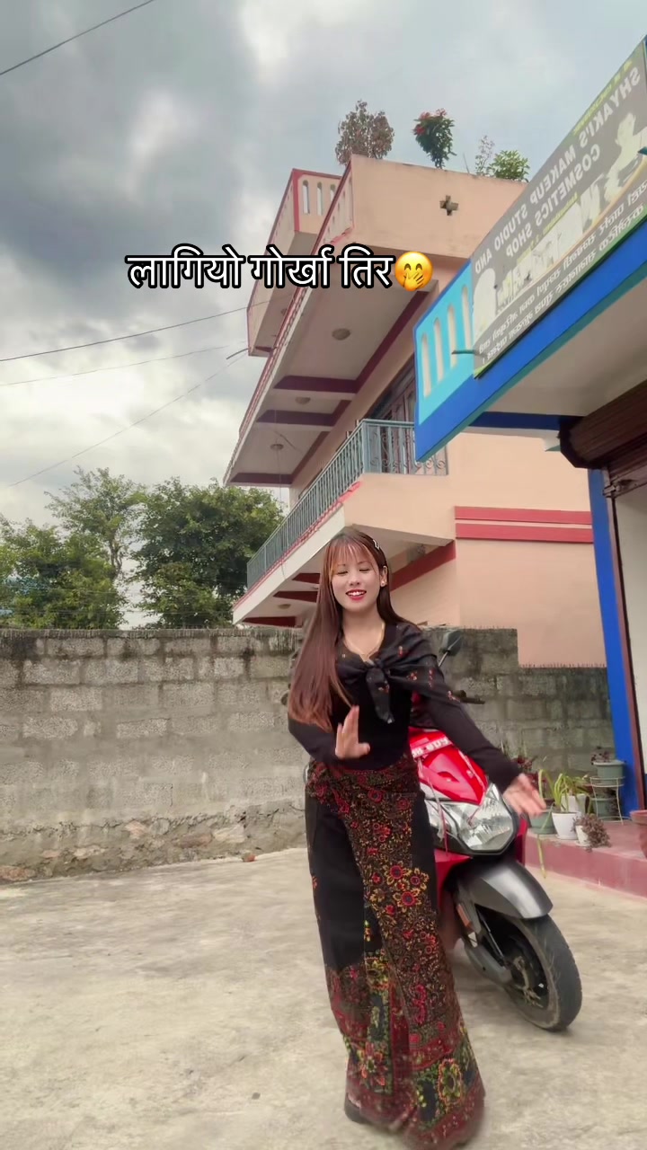 @shyaki gurung🧏🏻♀️(Dallo)