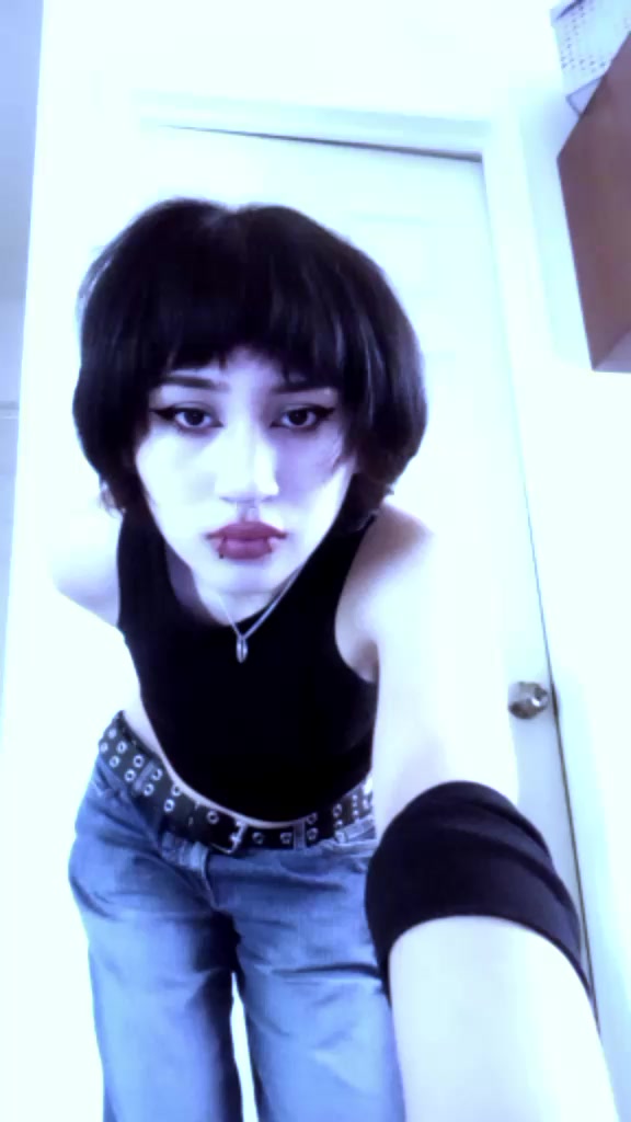 @NANA 👅