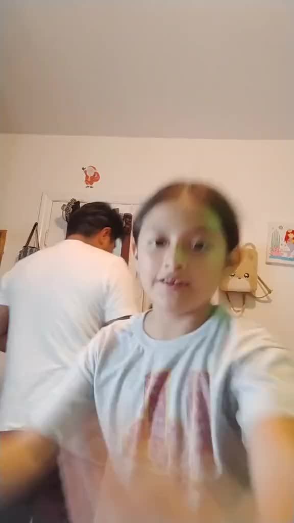 @únicos593