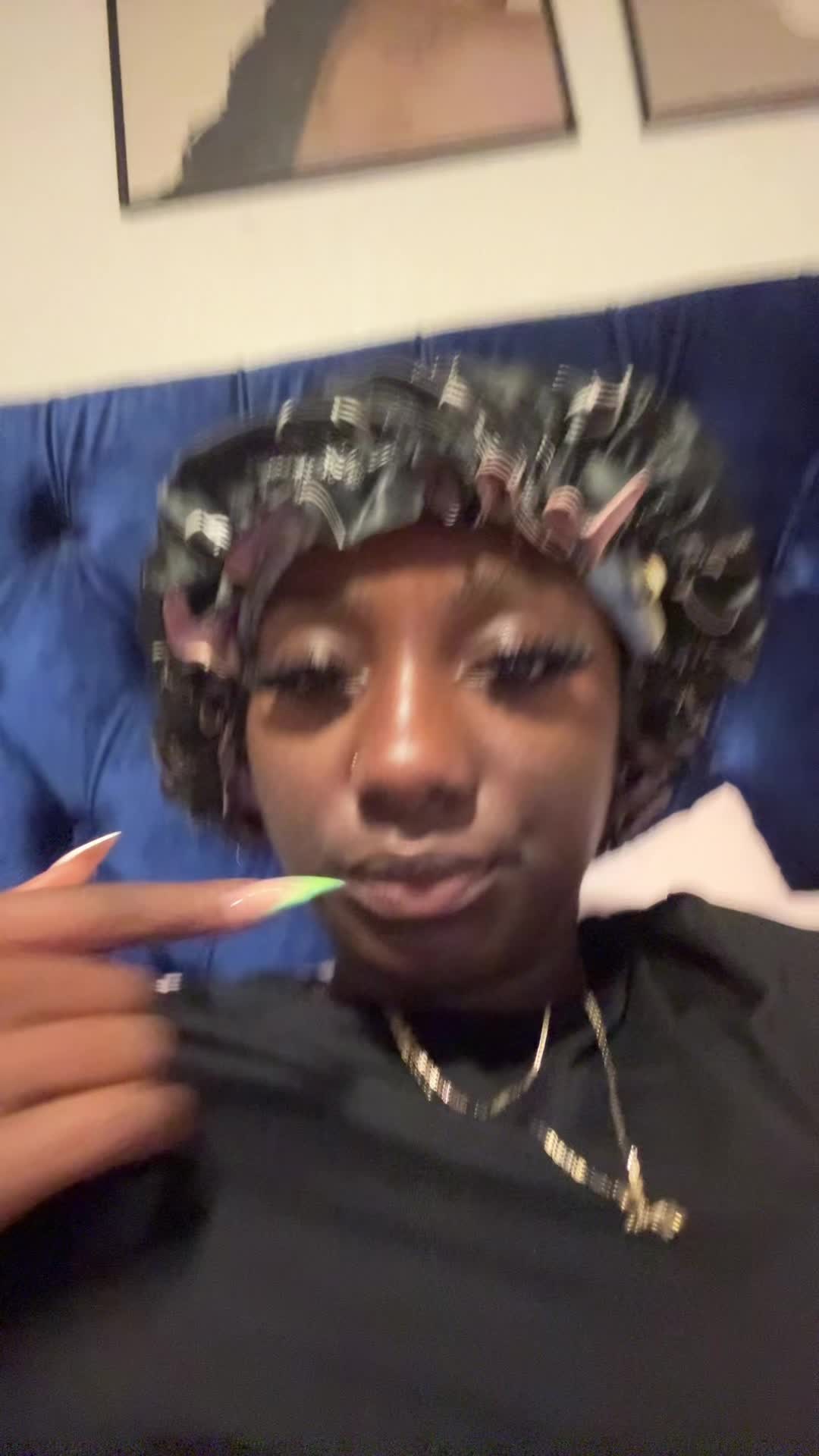 @Elisia
