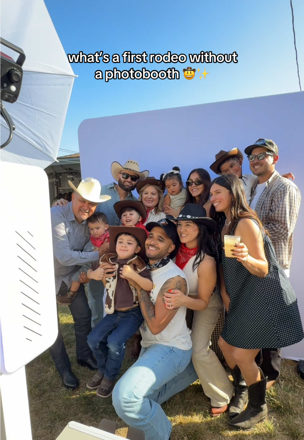 @photohousela