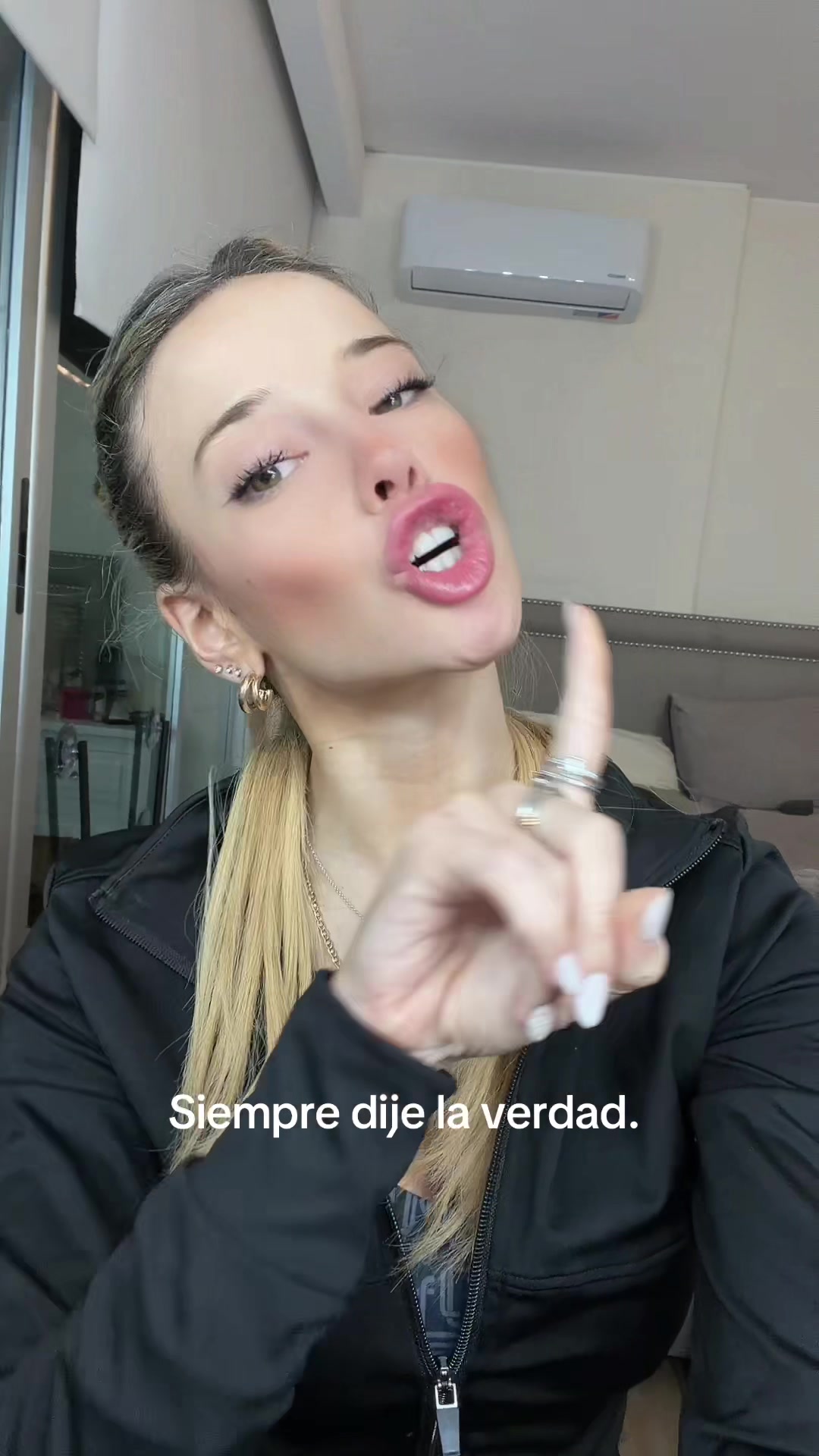 @ZÖE BOGACH 👑 ✨