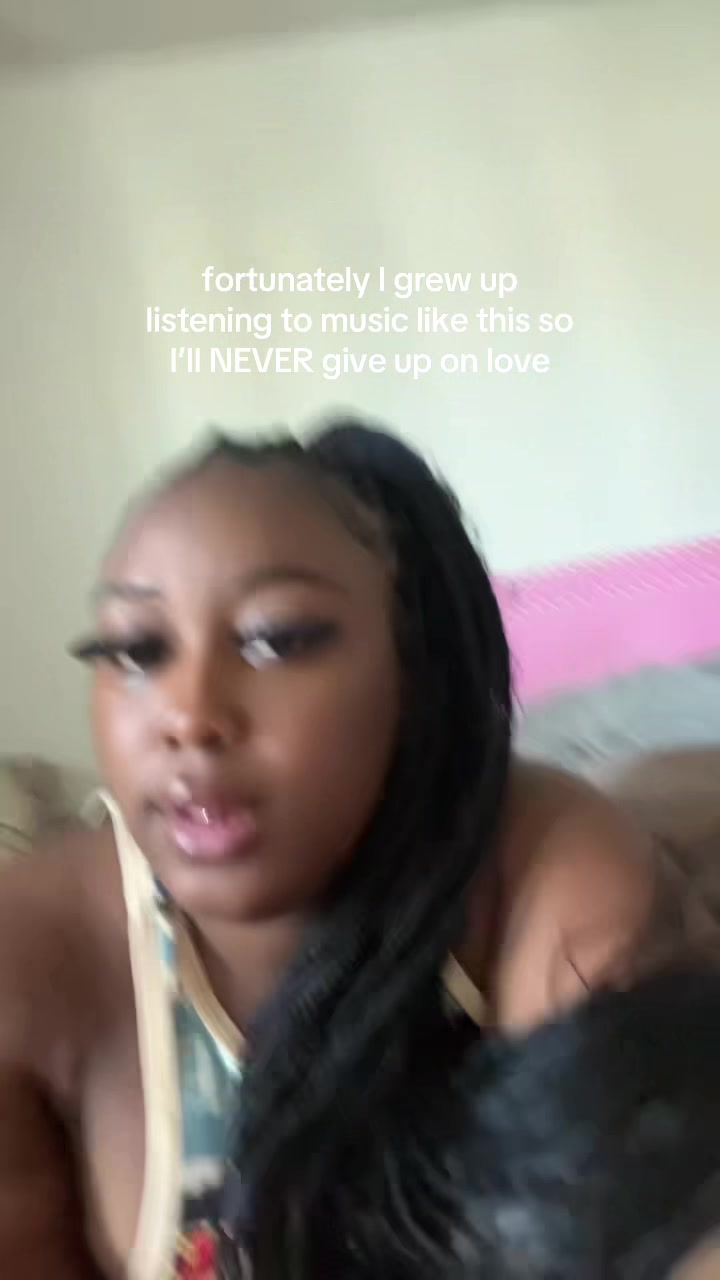 @TyJanae M. 🎀