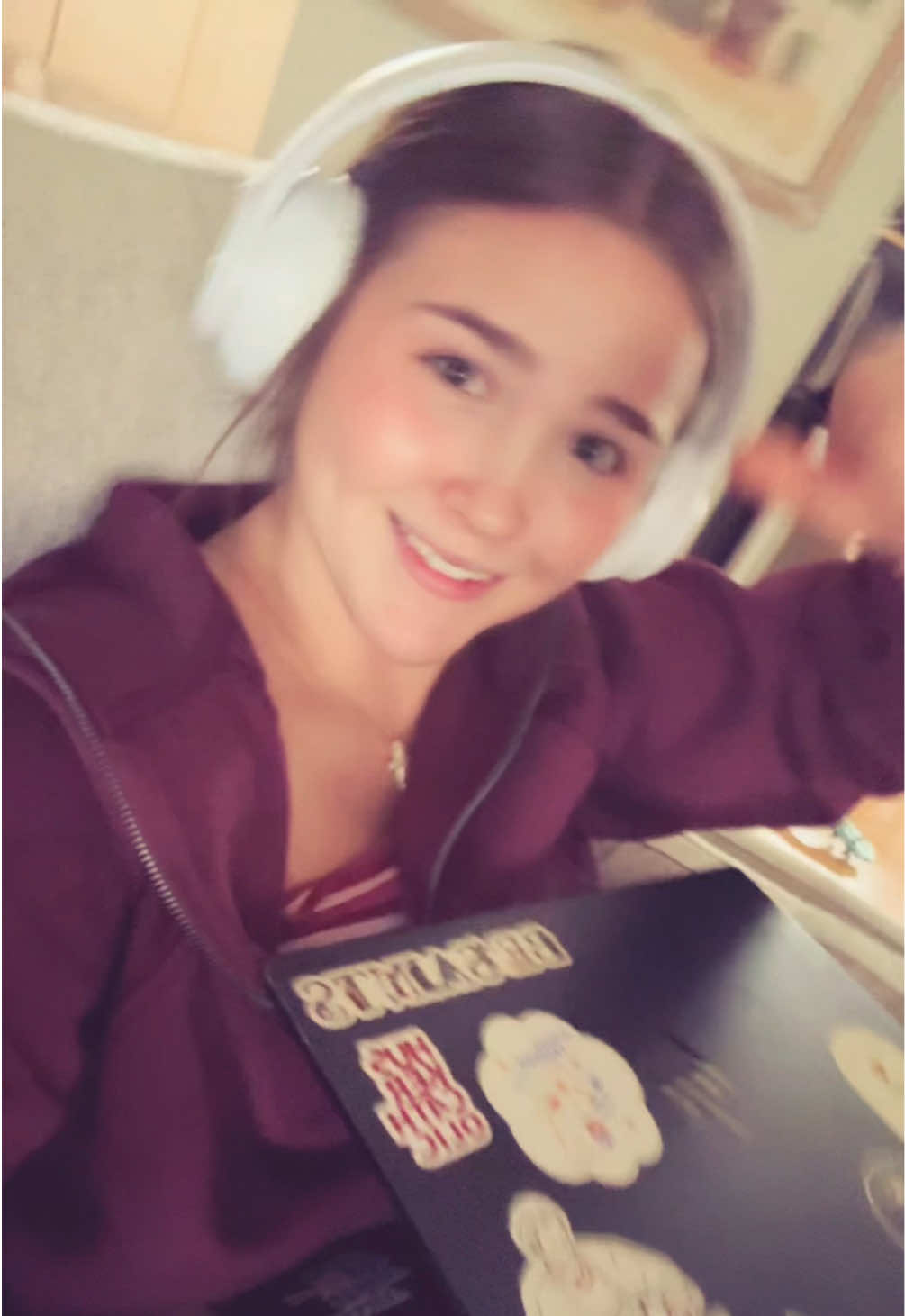 @smellanore 🐙