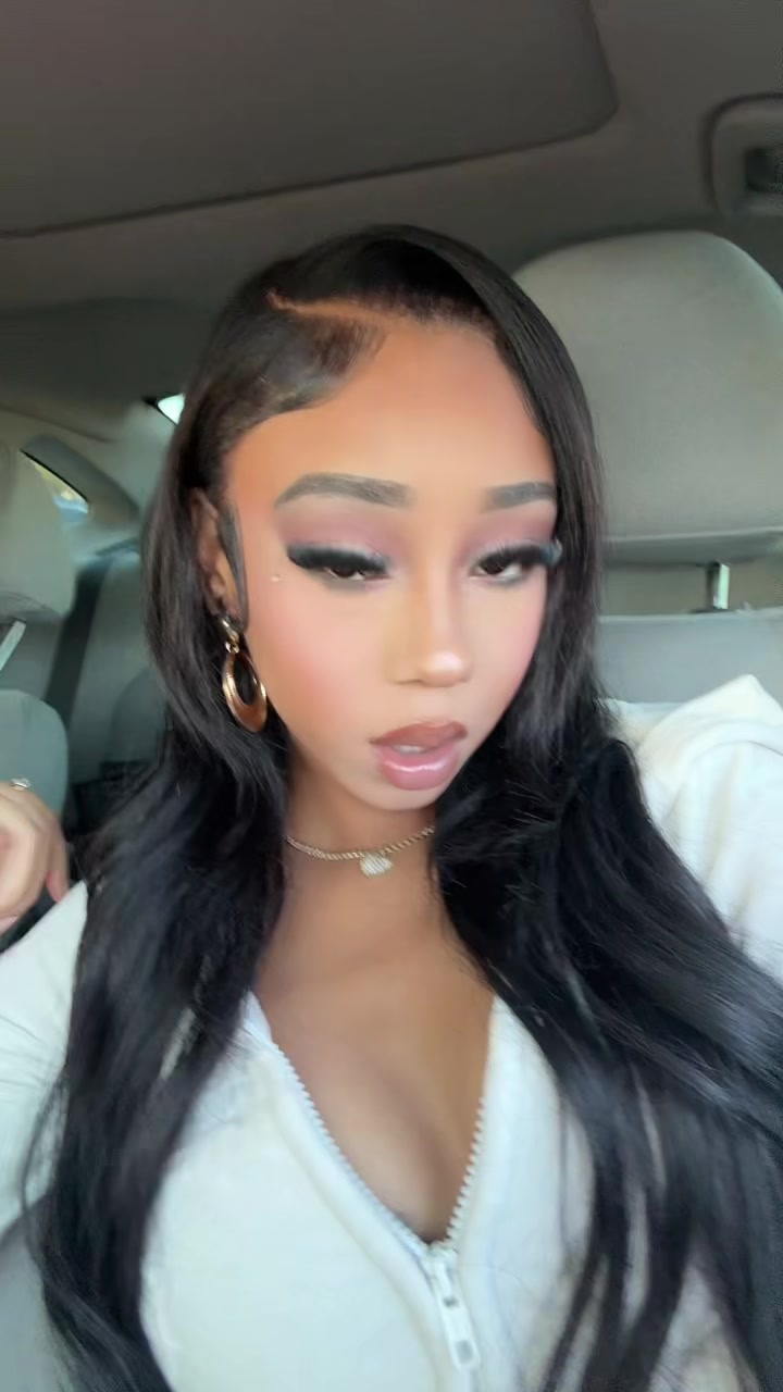 @chaarissmaa