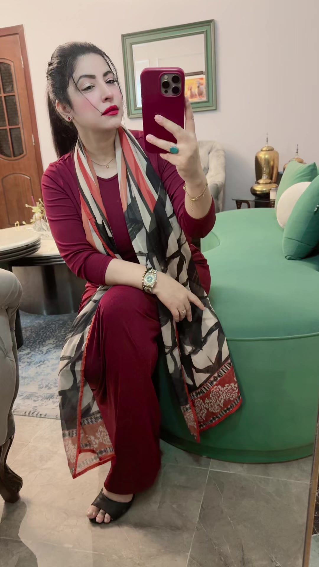 @Uzmaa tahir