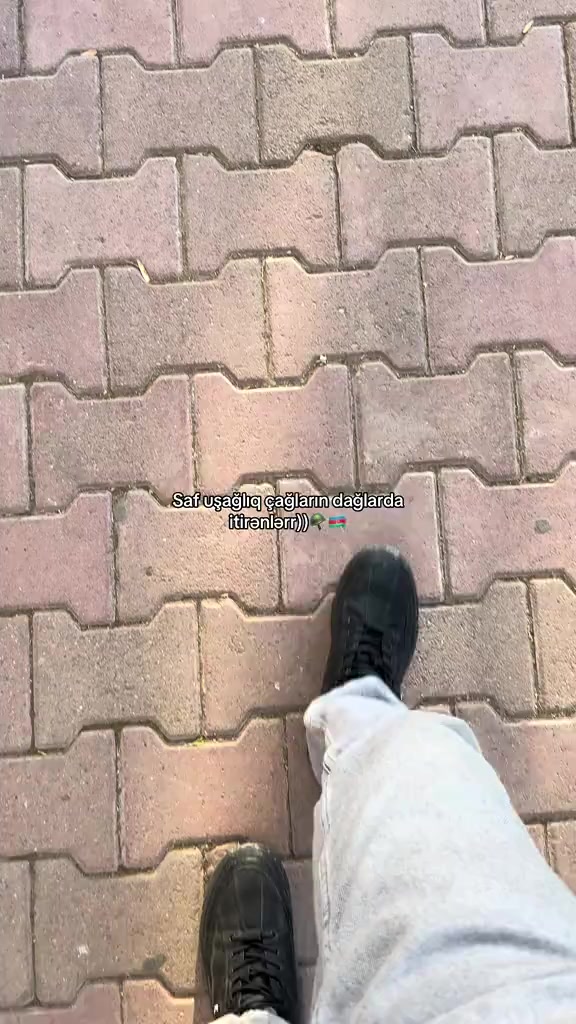 @🦂