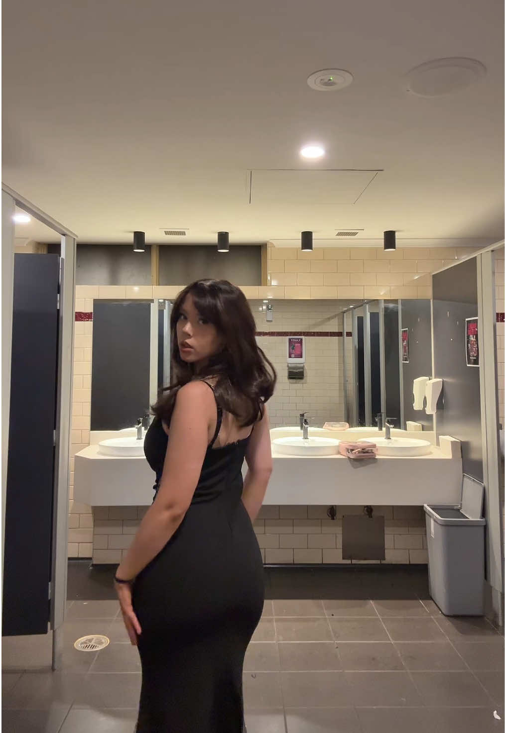 @victorialisettee