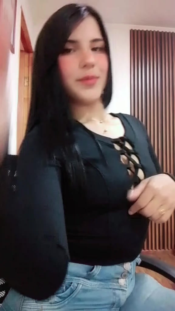@Ꭵᐯᗩᗩ🌻