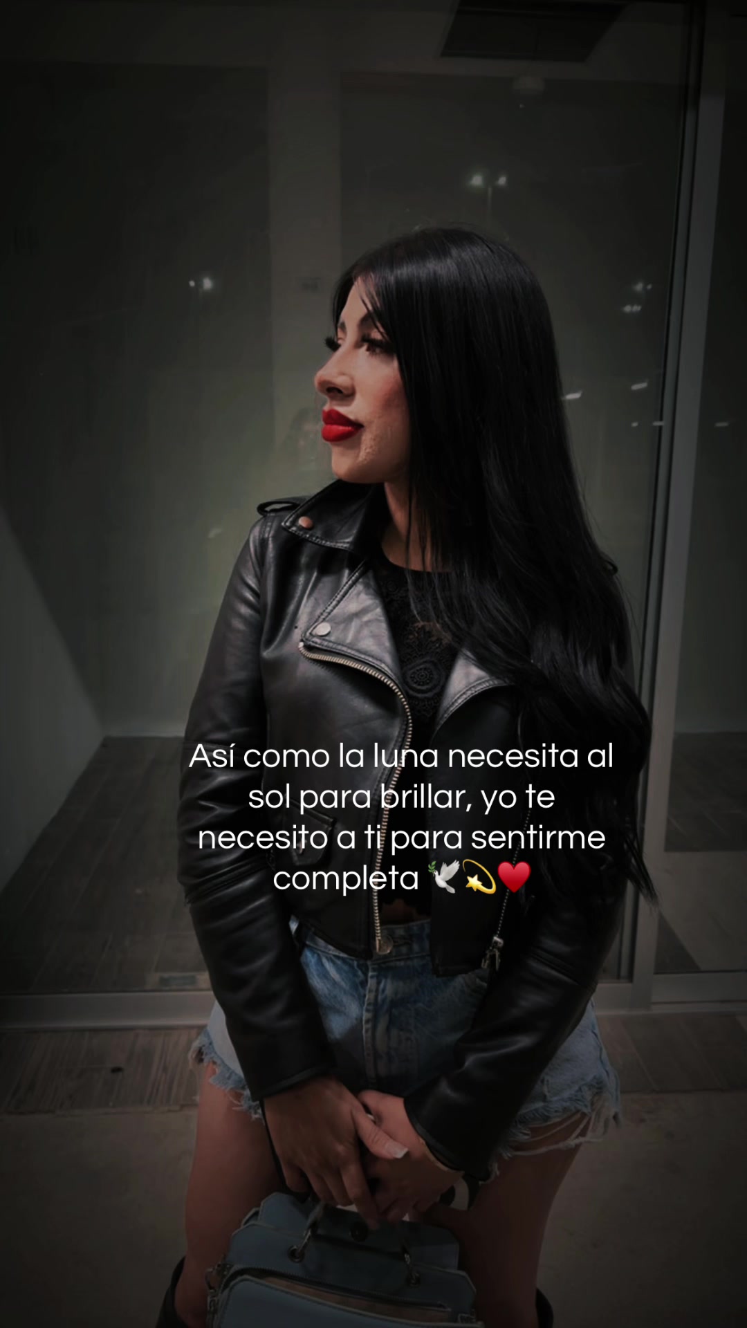 @👩🏻🎀