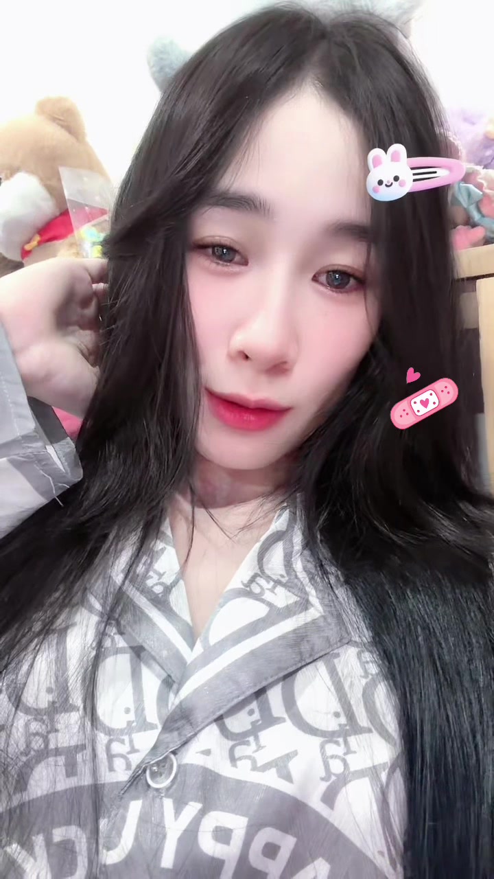 @Oun Toch ๐งธ๐ฉท