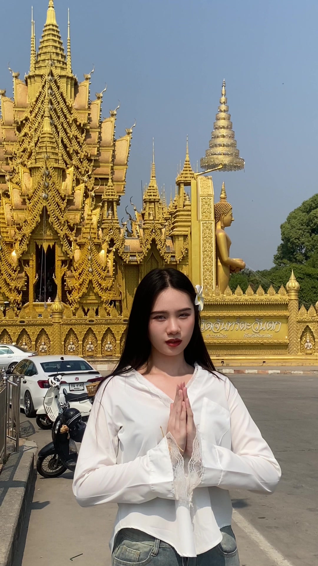 @พาลาพลอยโพนี่