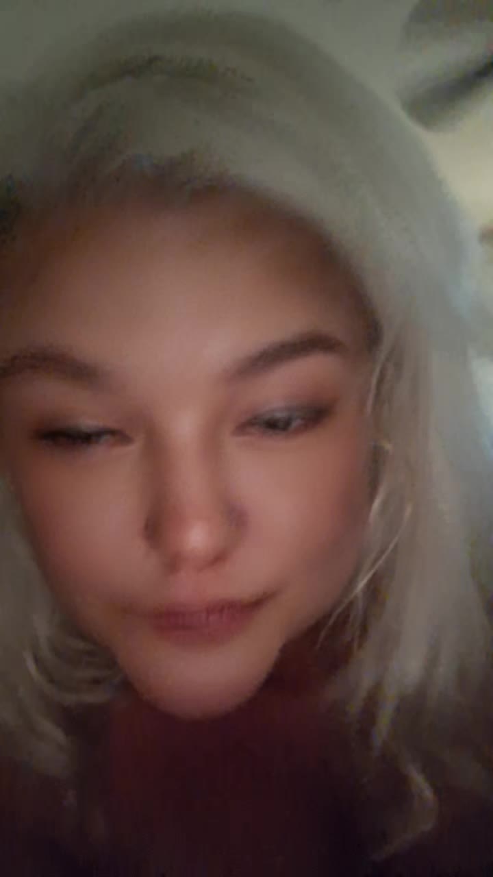 @April Robinson