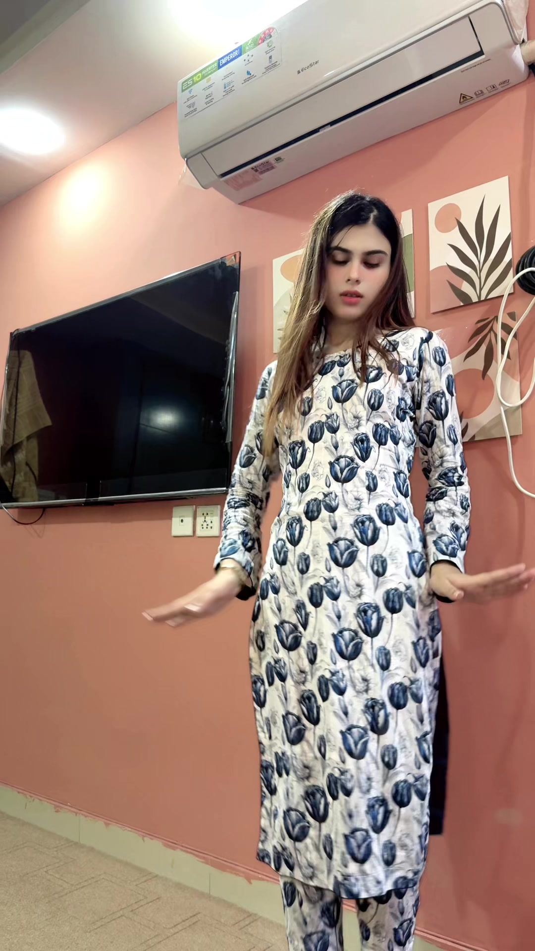 @MAHI 👑