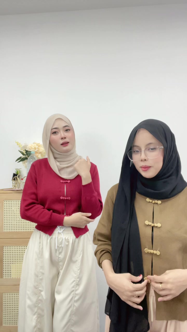 @sarahfinds