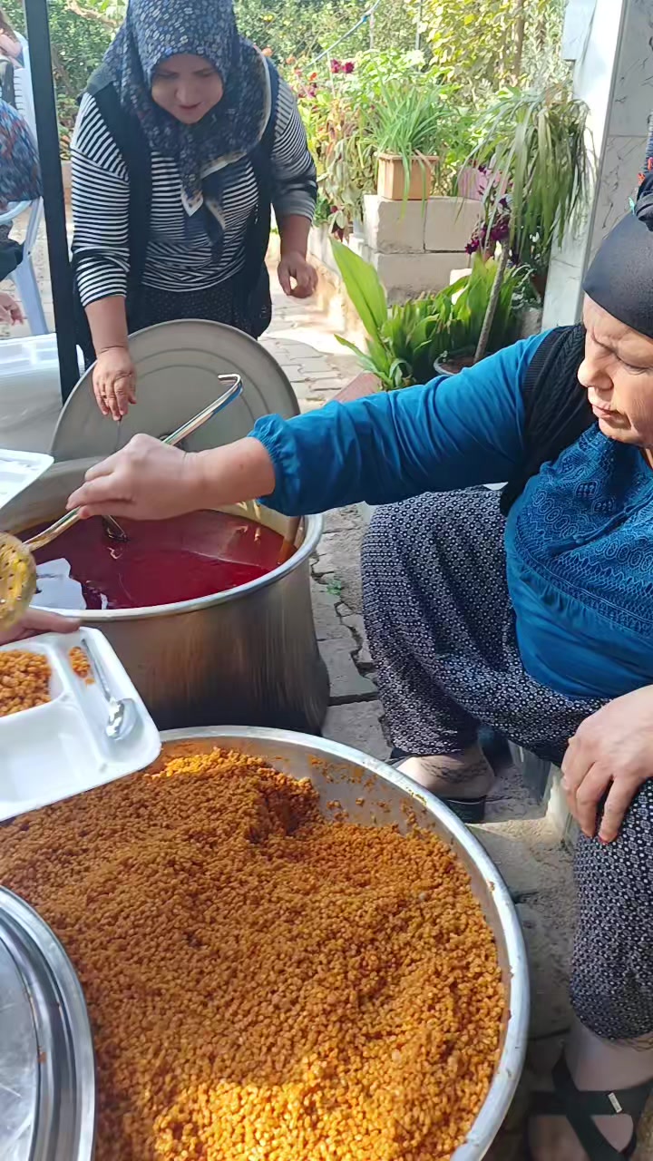 @Ayşe Gümüş