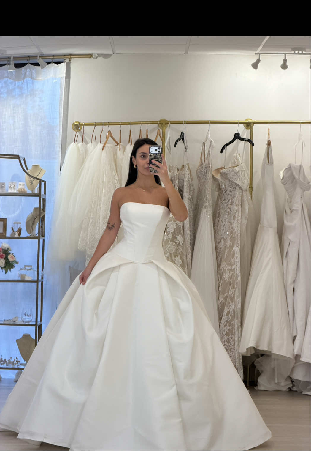 @Pavane Couture Bridal
