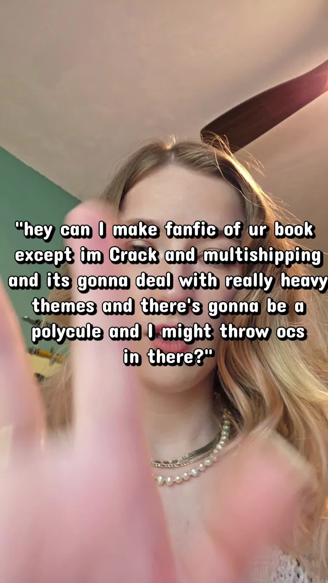 @Brittney |Queer Books & Fandom