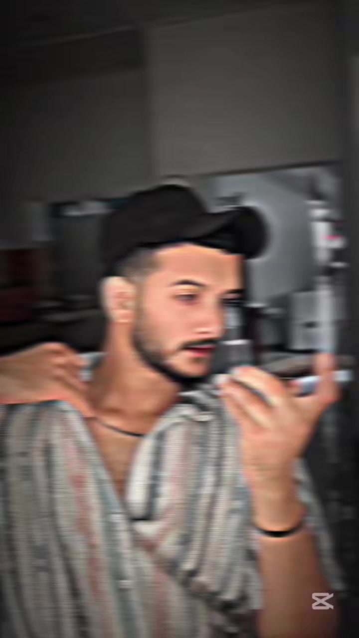 @𝐌𝐨𝐨𝐧 𝐖𝐚𝐥𝐤𝐞𝐫 🌙🐾🍂