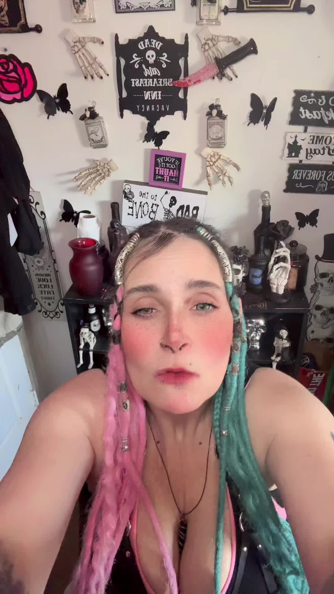 @crazyscorpiochix80