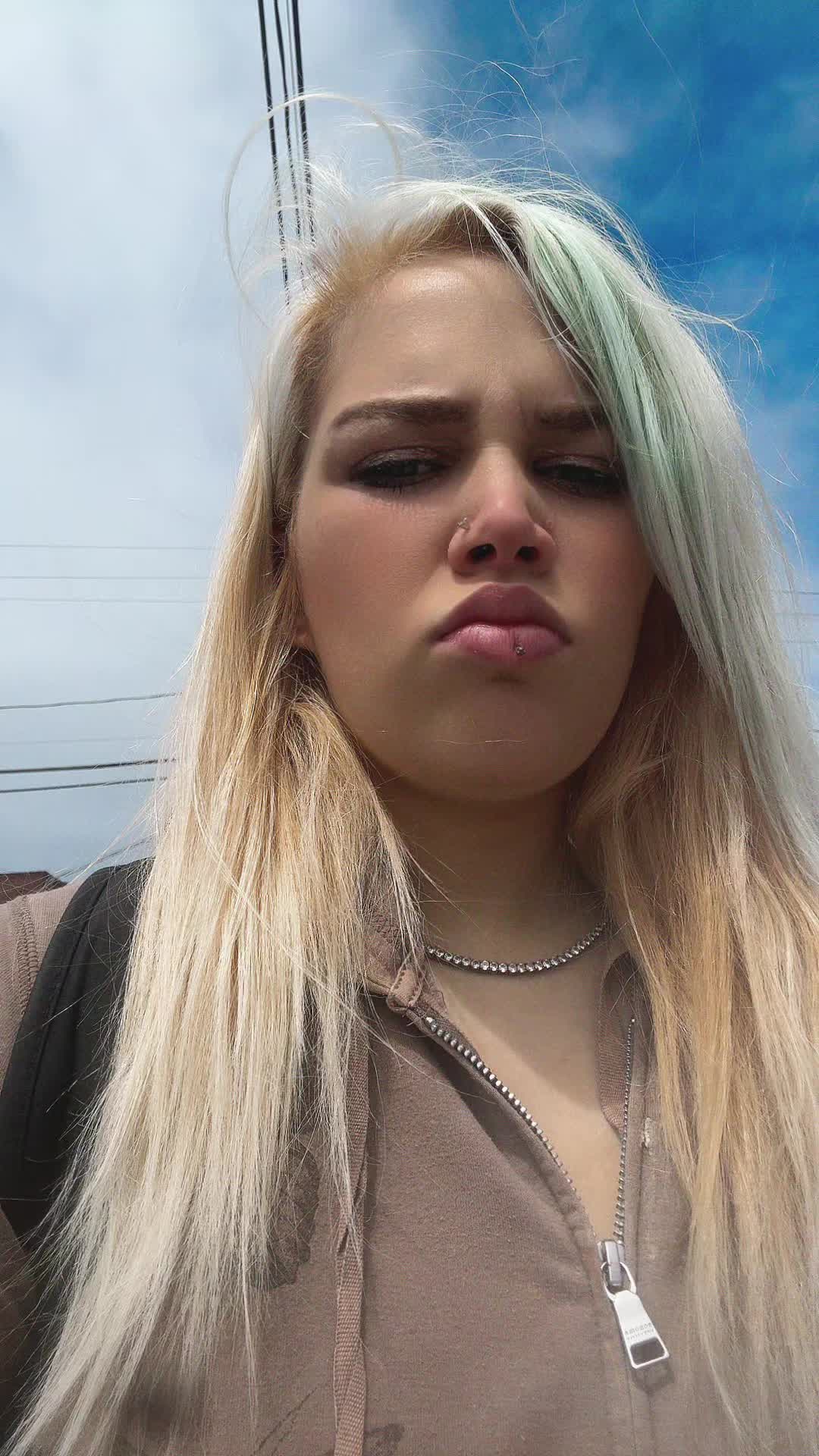@victoriahyde_23