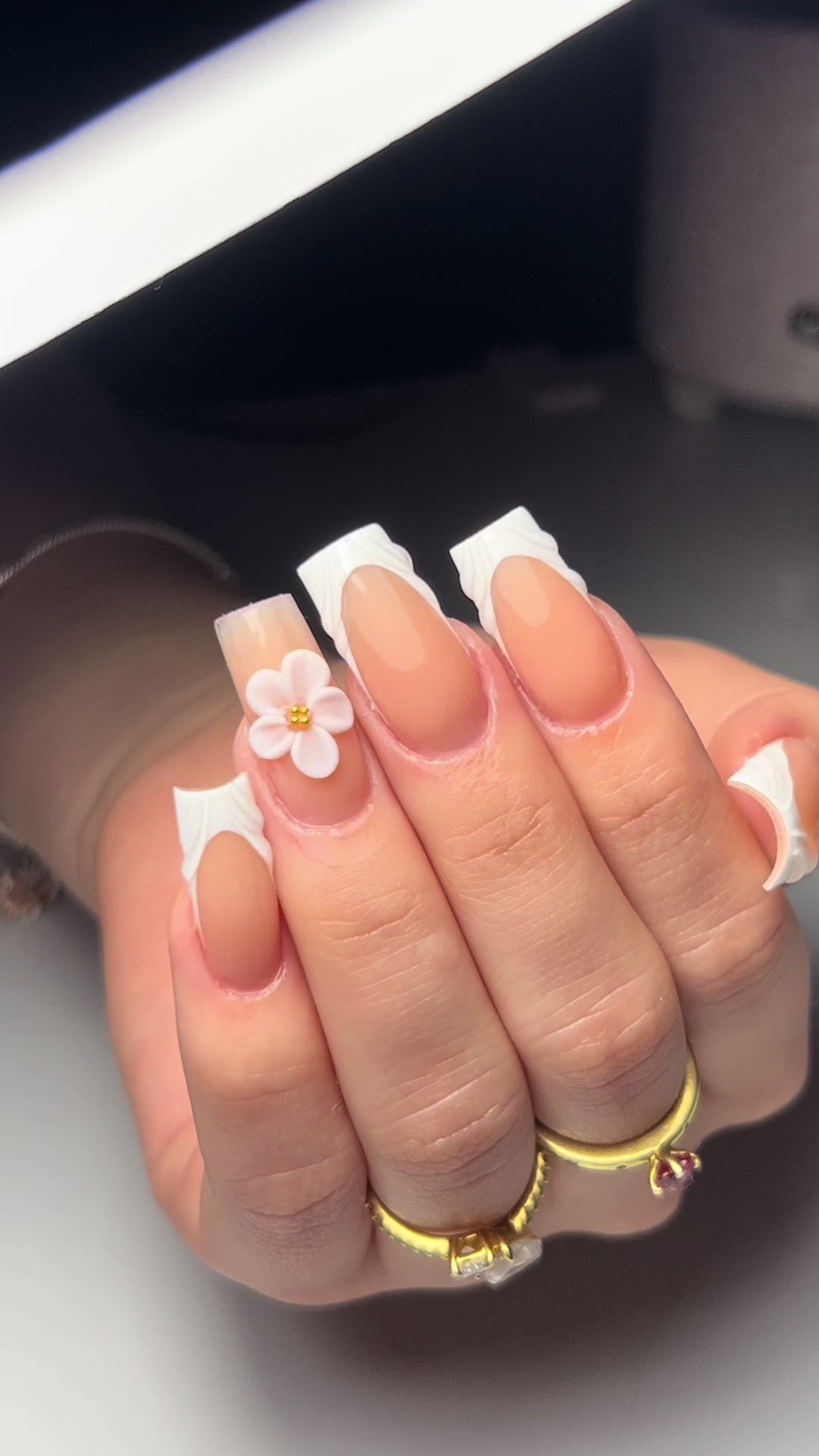 @Nails_Nicolesv