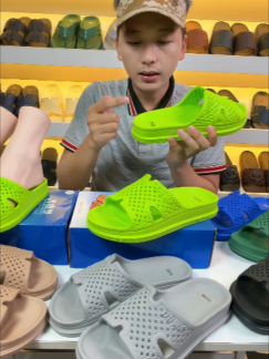 @HẬU Bán Dép