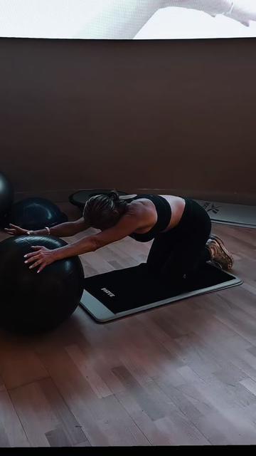 @ksadler296 Fit over 60 💪🥊🔥
