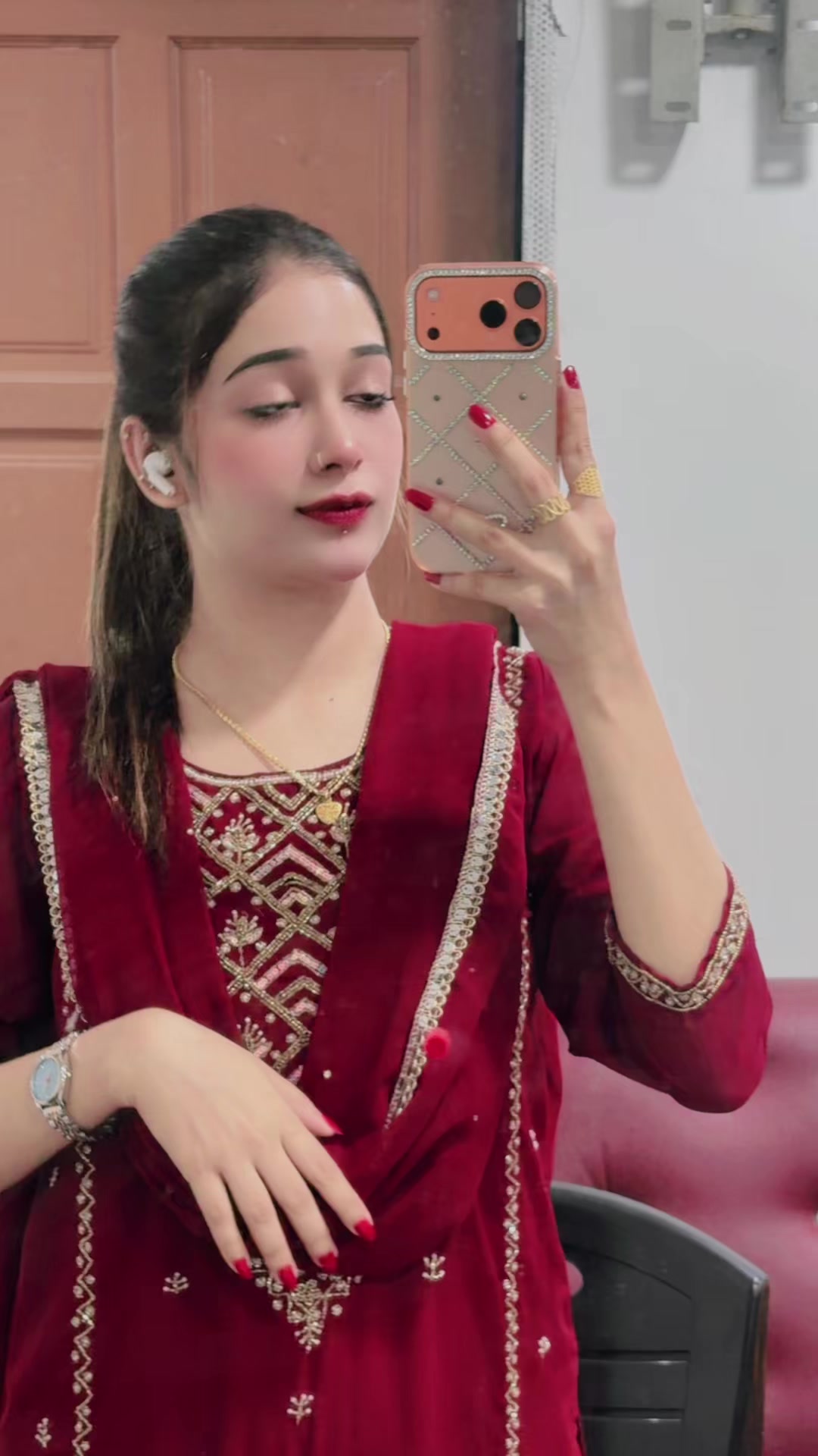 @Aniya chowdhury ani ( Moni)