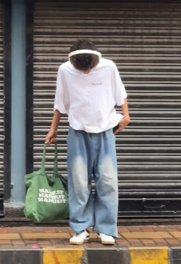 @KËsÜ🕸️🎧