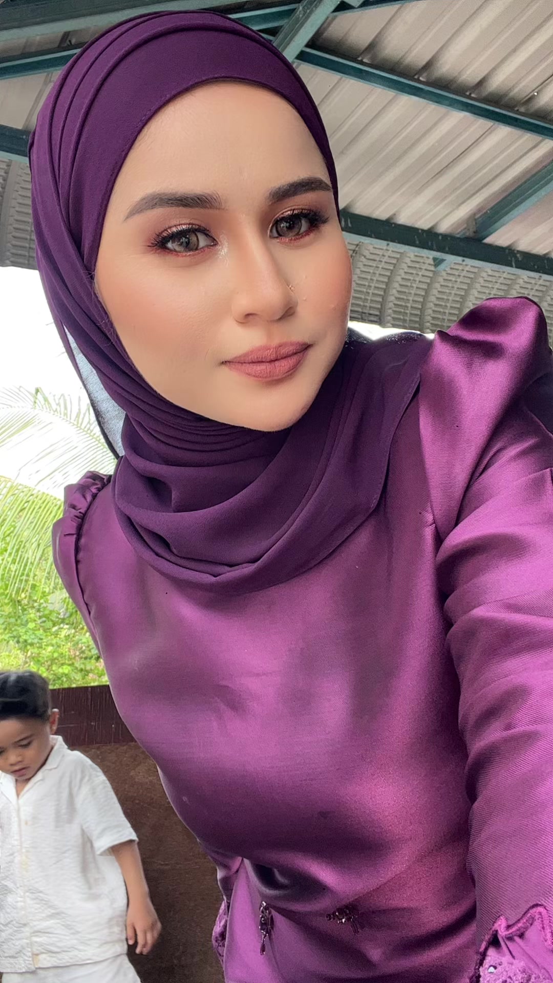@HazLina.Co